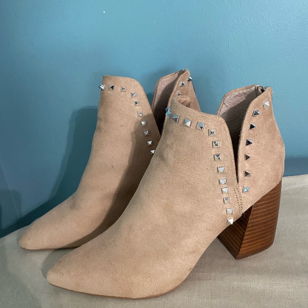Steve Madden block ankle heel boots.